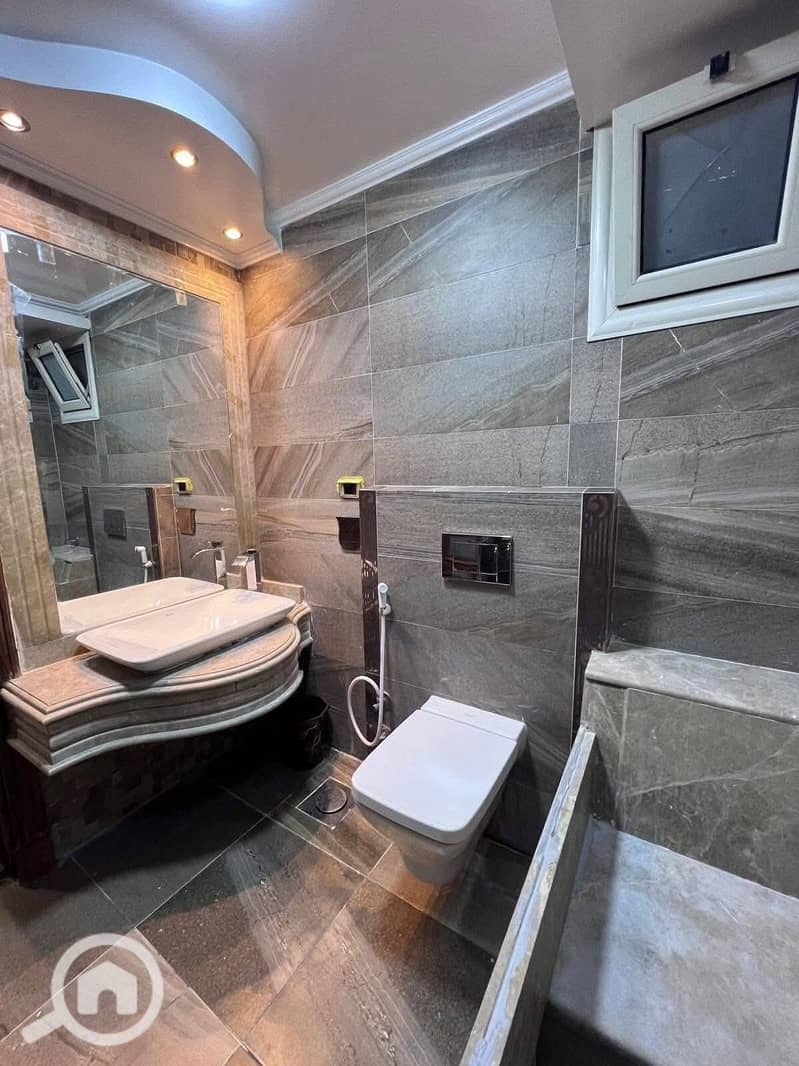 7 3b4d4b7f-0928-450f-a43c-3737427a4964. jpeg