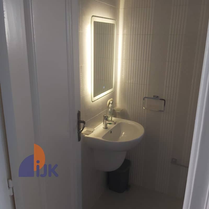 11 WhatsApp Image 2025-11-16 at 16.57. 05_e8f15f39. jpg