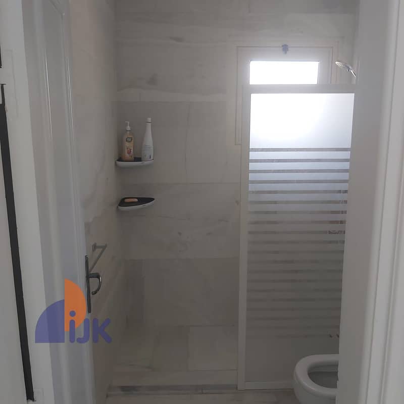 14 WhatsApp Image 2025-11-16 at 16.57. 07_006900ba. jpg