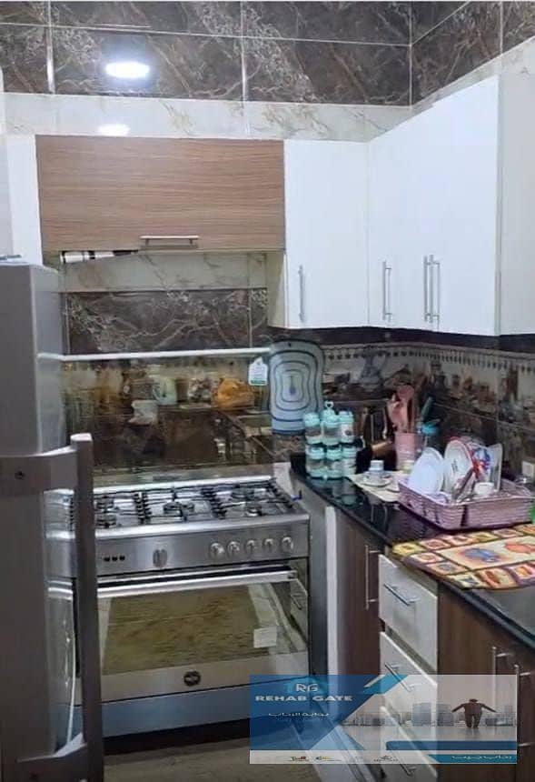 10 374b5eb6-9839-4650-8734-915b9179c845. jpg