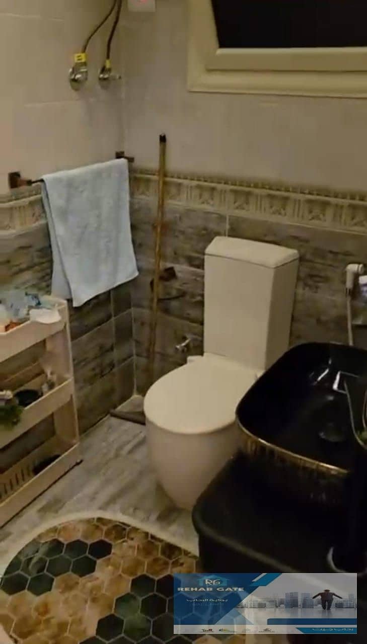 11 cd3d69fc-03b5-489a-9599-f53212704200. jpg