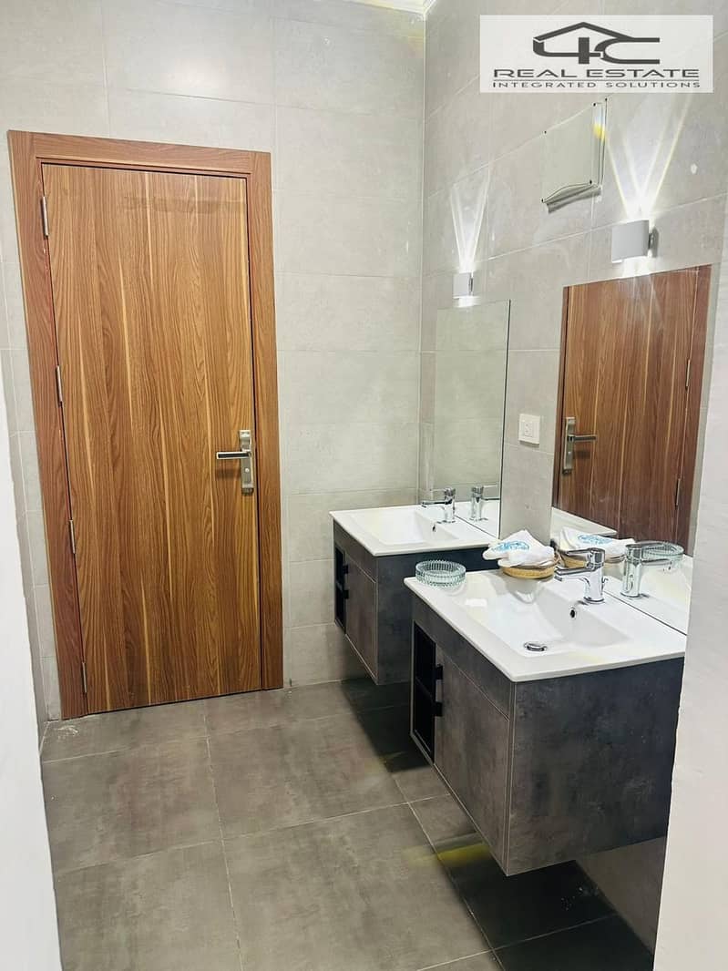 11 WhatsApp Image 2025-11-15 at 3.50. 07 PM (2). jpeg