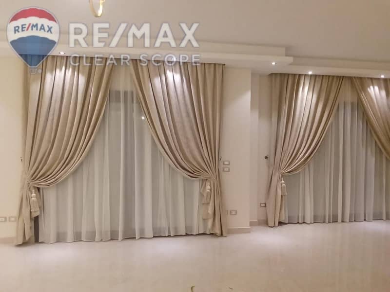 4 205439f1-3d99-4a80-83b0-7a2f40732b78. jpg