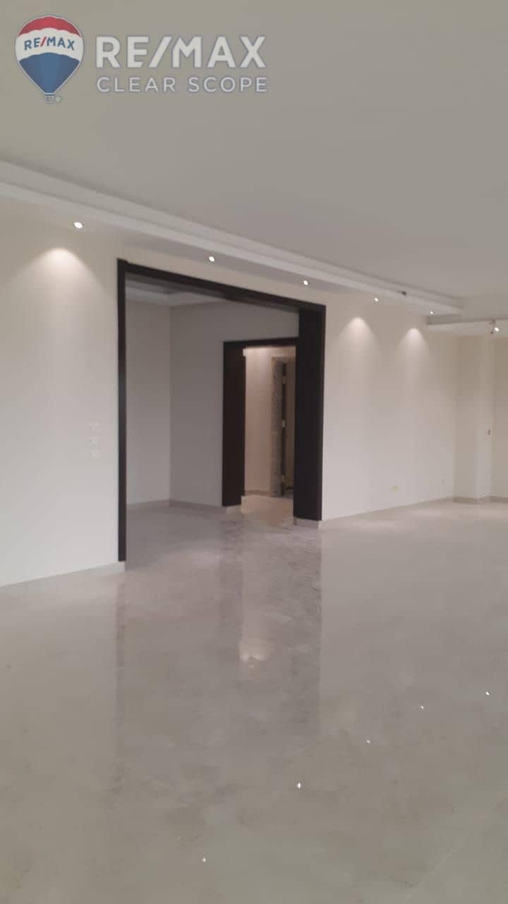 11 83ba9552-6d9b-4259-9acb-ee3abdff77fa. jpg