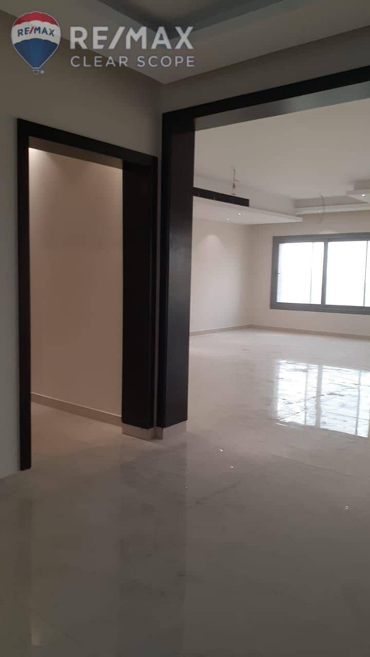 13 0237ef40-8971-4c76-bd99-f3e3801310af. jpg