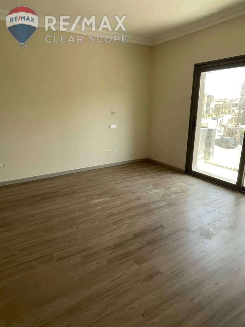 14 a3cdc524-11d7-47f1-bbac-477ecc4cab37. jpg