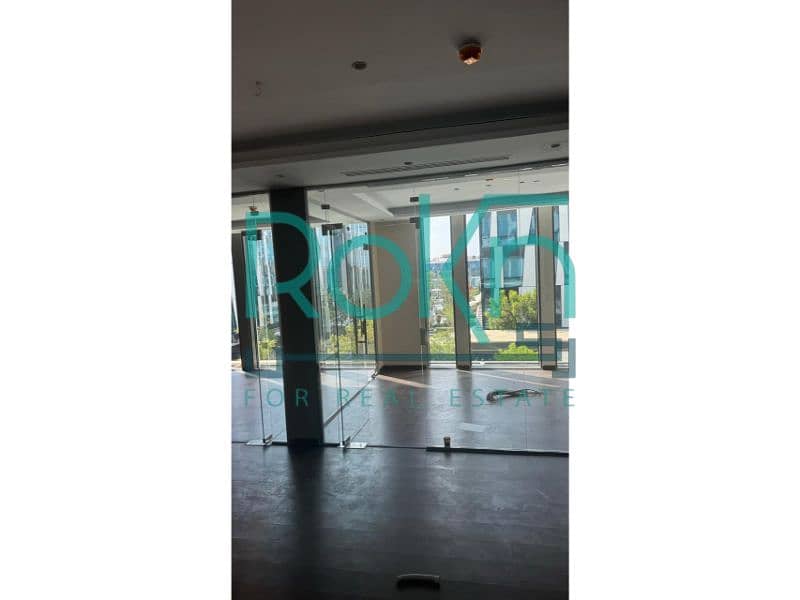 9 12ce9925-34bf-458f-aa0a-e5814797f3da. jpg