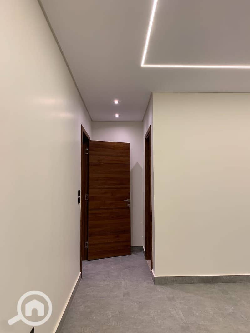 7 3224b582-63a2-497f-88a4-29389fa1d1fd. jpeg