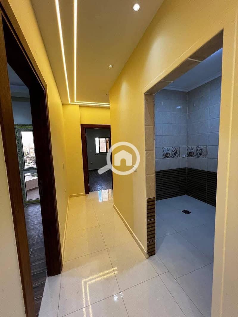 2 2aff277a-175f-47c2-9bc1-de4c13a130e3. jpg