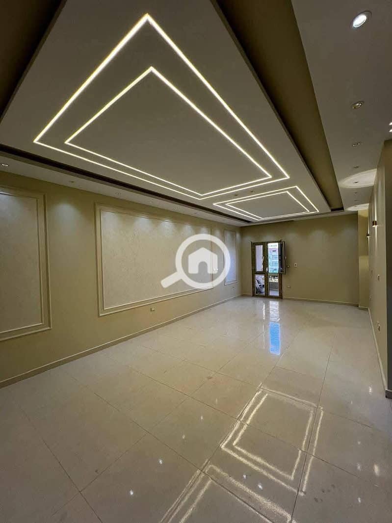 4 c9419cc1-0e1c-41de-ba12-e7f1f065a606. jpg