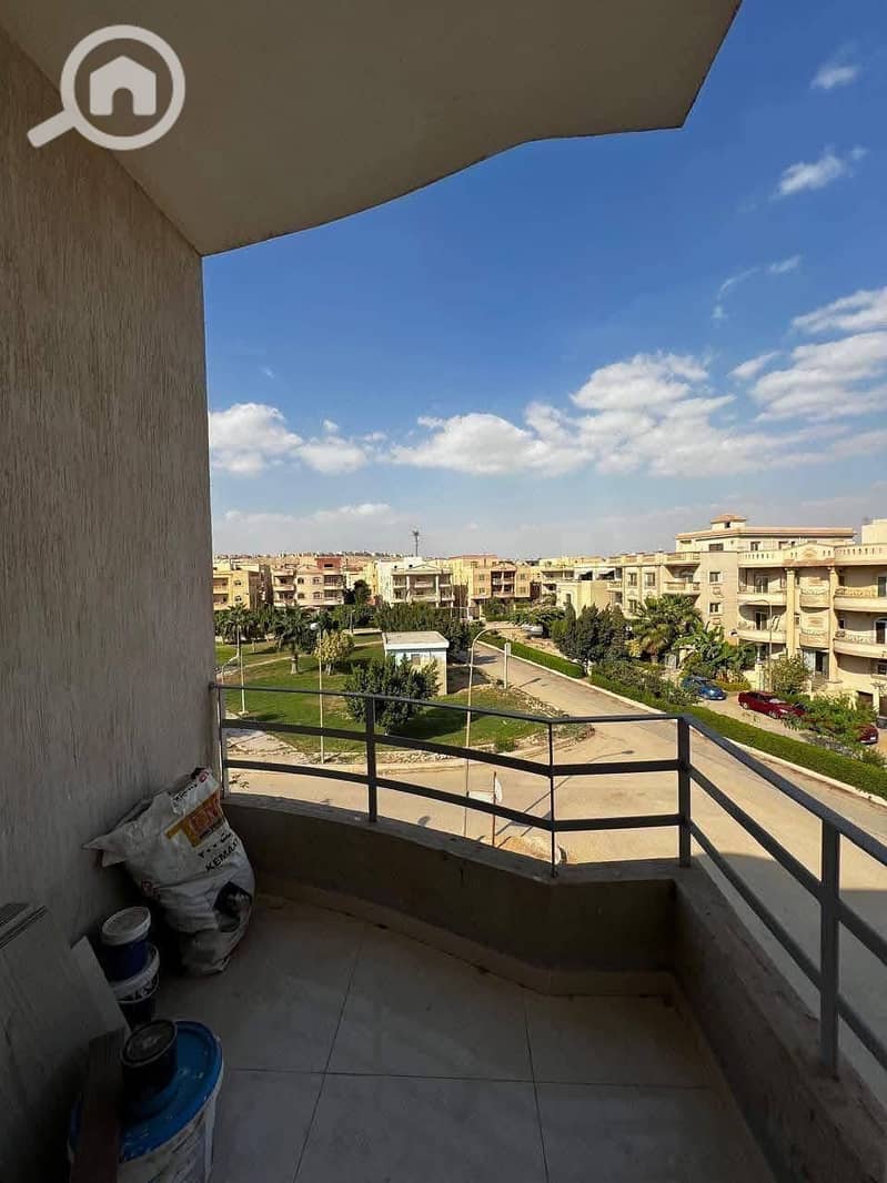 7 e8bf067f-b550-4711-a51a-fcd594daf863. jpg