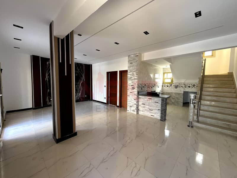 5 2025_11_13_11_54_IMG_4842. jpg