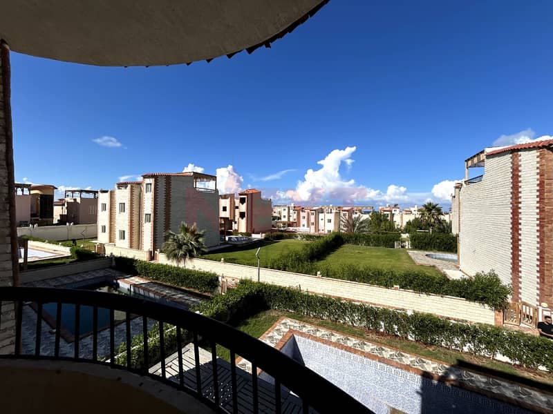 12 2025_11_13_11_56_IMG_4851. jpg