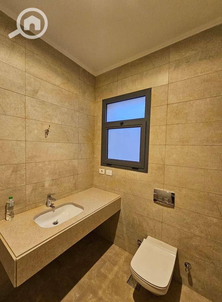 8 472745217_8700797216715842_1557432926620018443_n. jpg