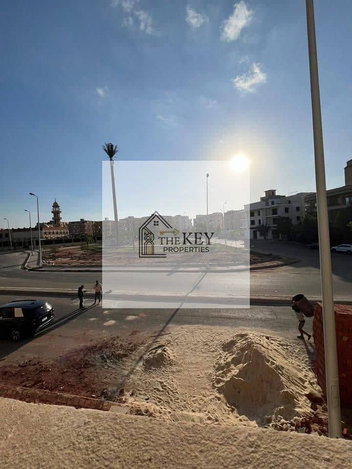 2 f0ad5e06-3c58-4986-80f1-0329b419dfe2. jpg