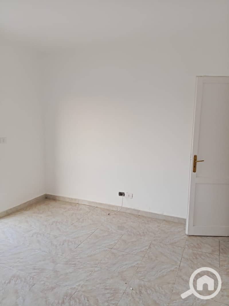 10 9312f9e9-1442-4ff8-af48-7a7845fcf2c3. jpeg