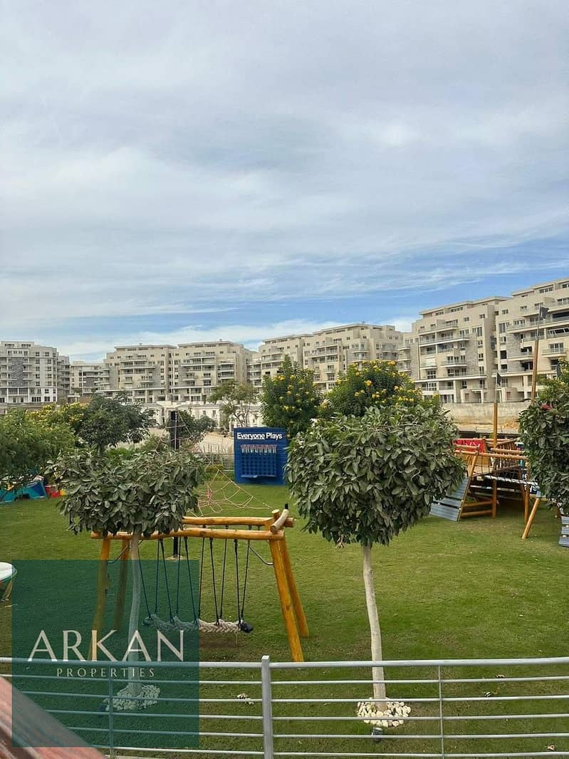 8 f4ede411-8646-444c-8719-8243c0c4361a. jpg