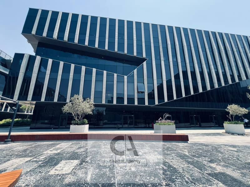 3 74476b4c-e2e4-442f-9885-1964f5d02986. jpg