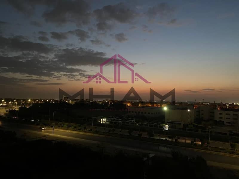 8 photo_5821027377830628332_y. jpg