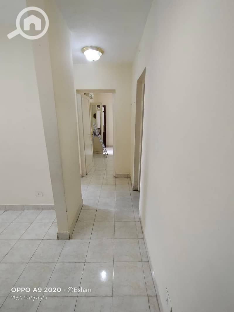 7 8441b25e-5a8f-466d-a1d8-0ddc96ff7b6e. jpeg