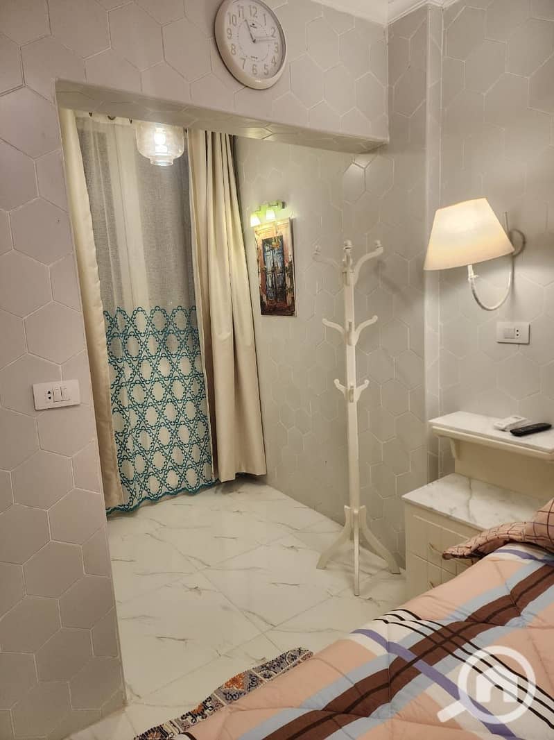 8 e90a95ca-5b89-4c07-bc4a-52579e56724c. jpg