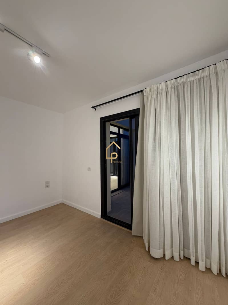 5 WhatsApp Image 2025-11-15 at 2.58. 27 PM (2). jpeg