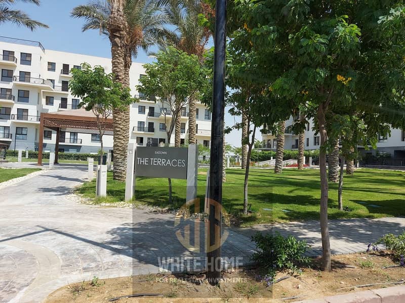 4 fcb464f5-38d6-41f2-9f26-ea5488686317. jpeg