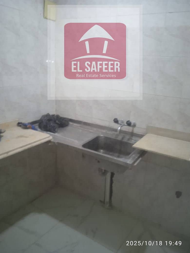 12 e2981278-ff96-4832-a494-6b10cab23fba. jpg