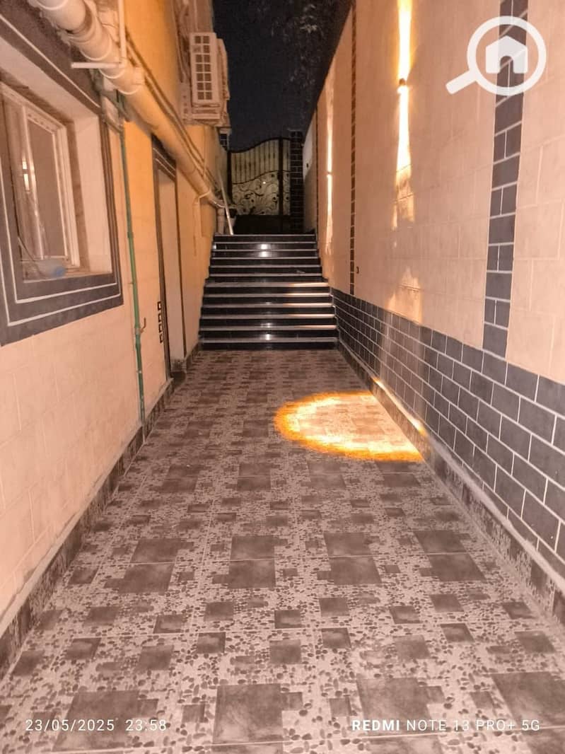 4 WhatsApp Image 2025-11-16 at 16.34. 11_eeb53b62. jpg