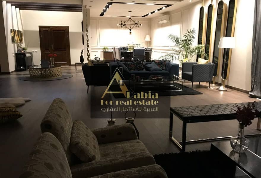 11 296b12d8-be65-4fbc-bfd5-3c78e645ef33. jpg