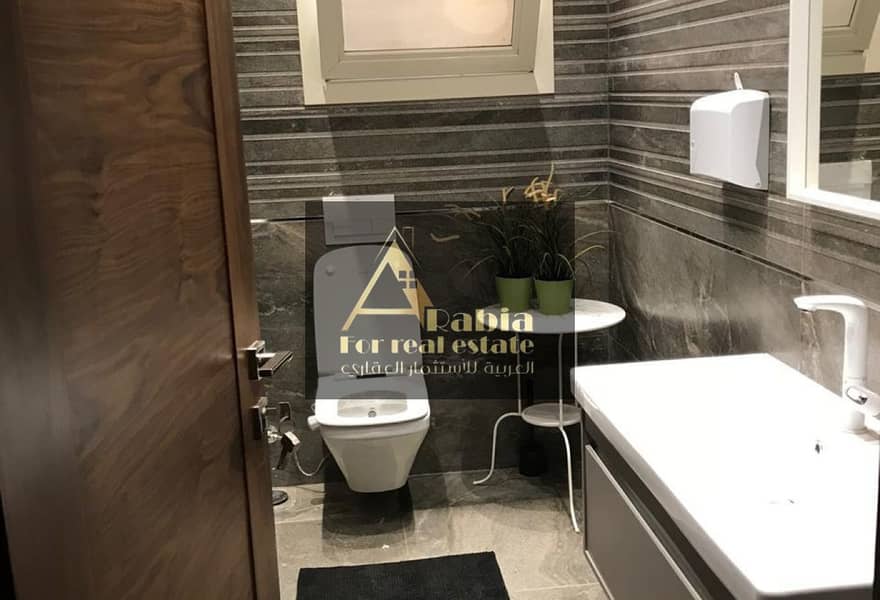 12 d01bf6e0-dae8-4c67-b406-b33a017c4e4f. jpg