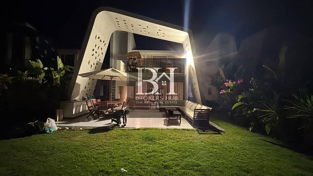 2 e5ca6b70-fe9c-4770-b638-e9382a9a7a61. jpeg