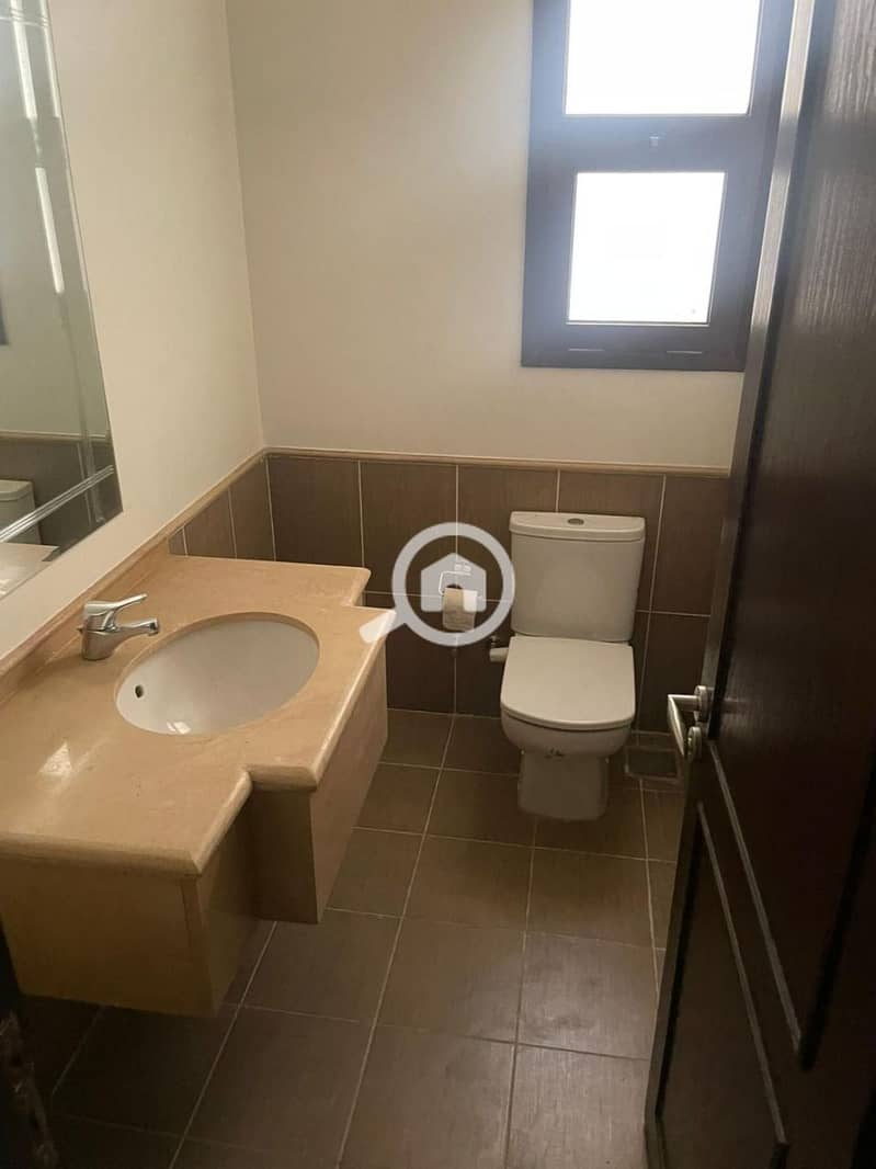 8 IMG-20251116-WA0102. jpg