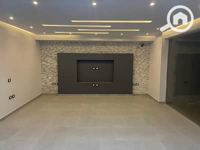 فیلا 3 غرف نوم للايجار في الشيخ زايد، الجيزة - d4b2c7e6-6e68-400c-ae6e-a08ecc8c2c65. jpeg