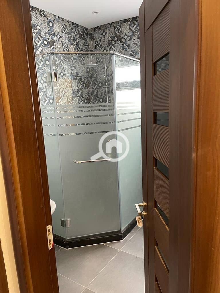 15 60f0ae72-65e1-494e-a391-7b6f421bd562. jpeg