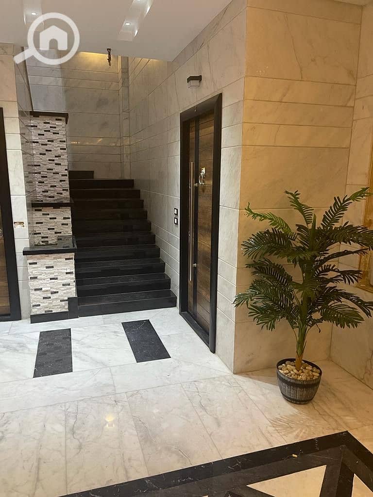 17 9d58cc00-39de-4355-963b-638c69909828. jpeg