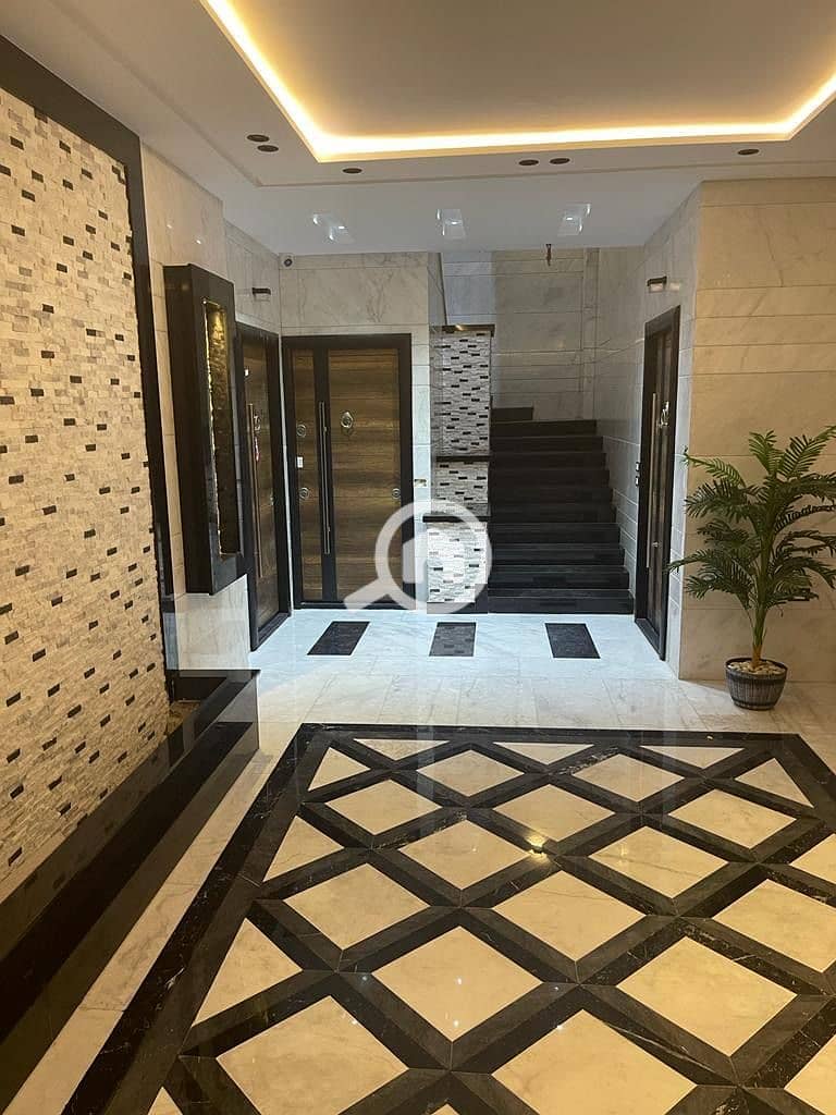 20 e6bb4fbf-1956-4cbe-8f76-170fcbfcd9c6. jpeg