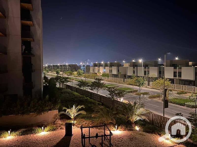 3 b7246613-7e61-4a0f-bbd1-1820612ba1df. jpg