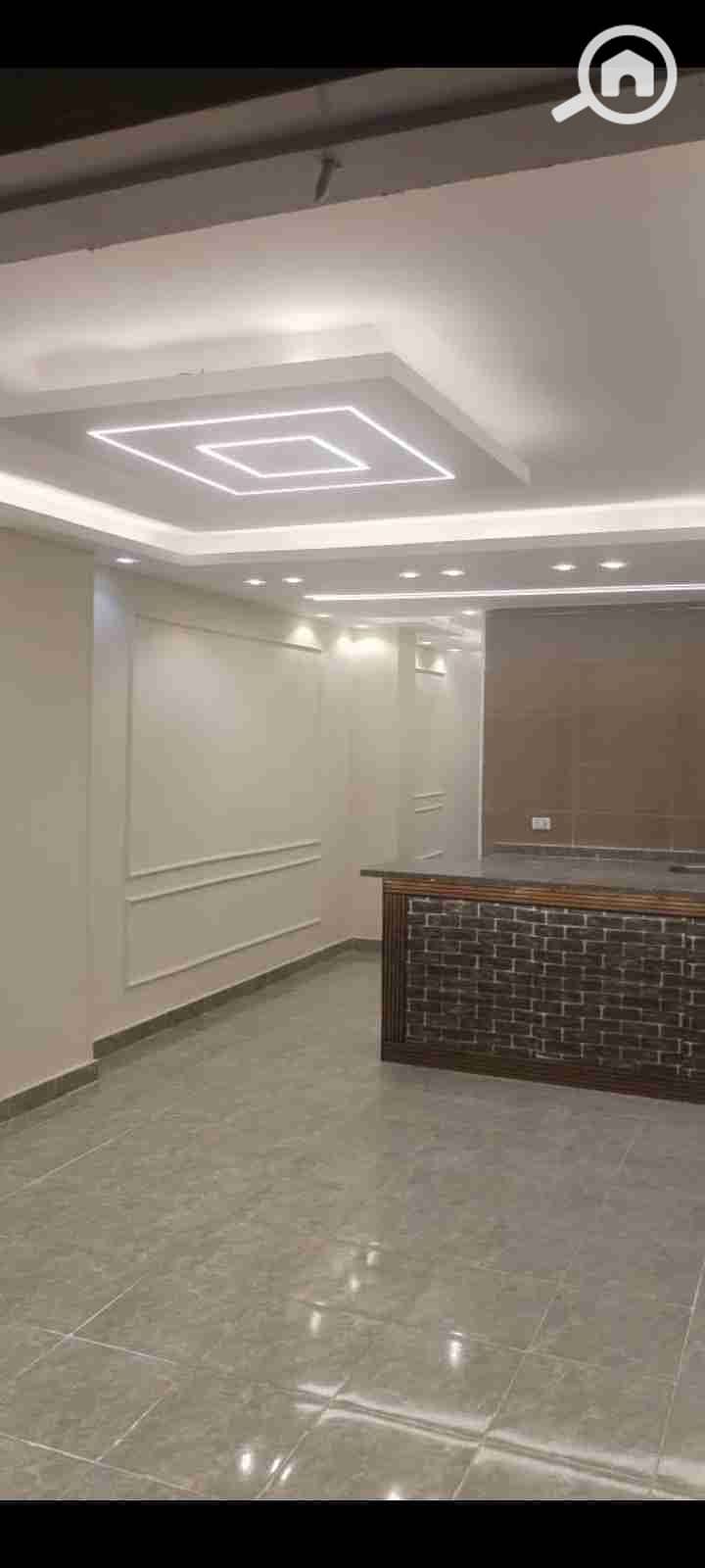 1000729001. jpg 1000729001. jpg