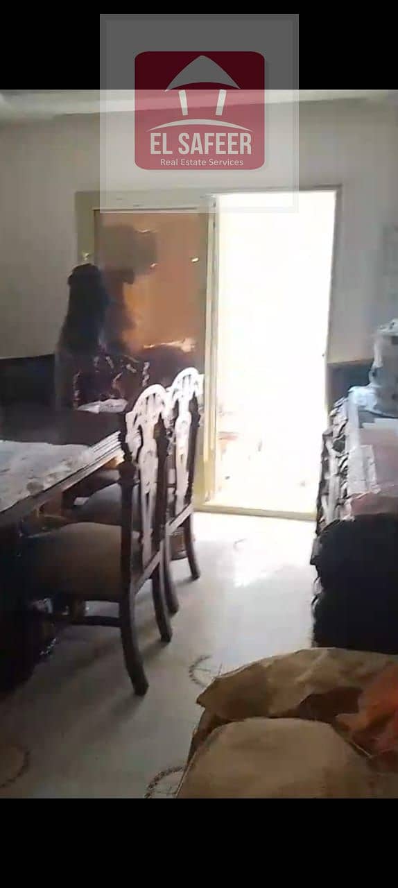 4 fff5c391-db19-4605-a2af-688ba3a525c0. jpg