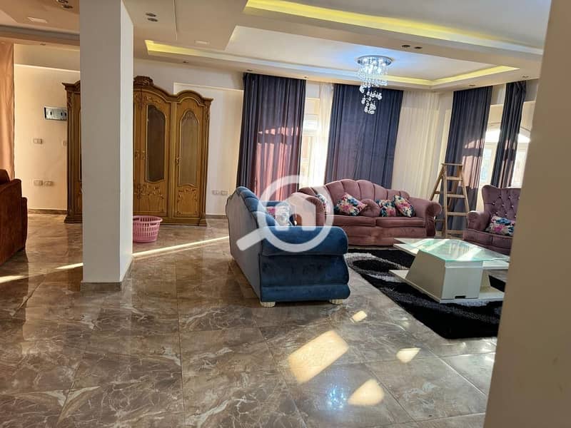 2 4dd183b3-e3cb-4055-a853-15adacf47ddb. jpeg