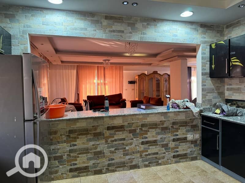 5 693f6b92-8269-4328-8445-d9858b2e6d67. jpeg