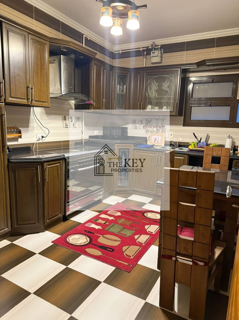 4 a4476252-47af-46c8-884d-9405151cc0db. jpg