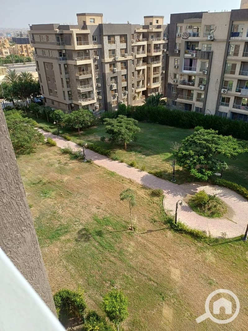 2 ac42371a-65ff-40b3-ae16-d8ad0f3a1921. jpeg