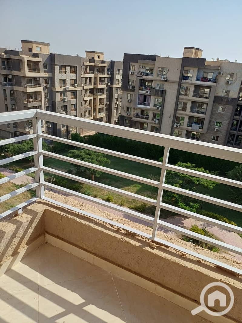 7 b999ce2a-fd44-4b76-8a4e-53a96c6fd9ee. jpeg