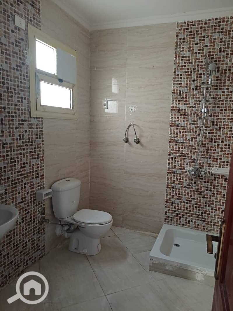 11 b61796f0-45ba-4d35-b494-b422f1462937. jpeg