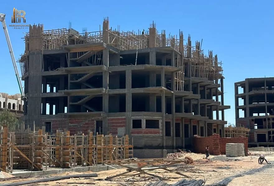 18 8002981-cbfe6o. jpg