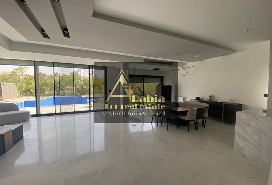 10 76913a89-6ee5-4104-bd06-709a817b4fe1. jpg