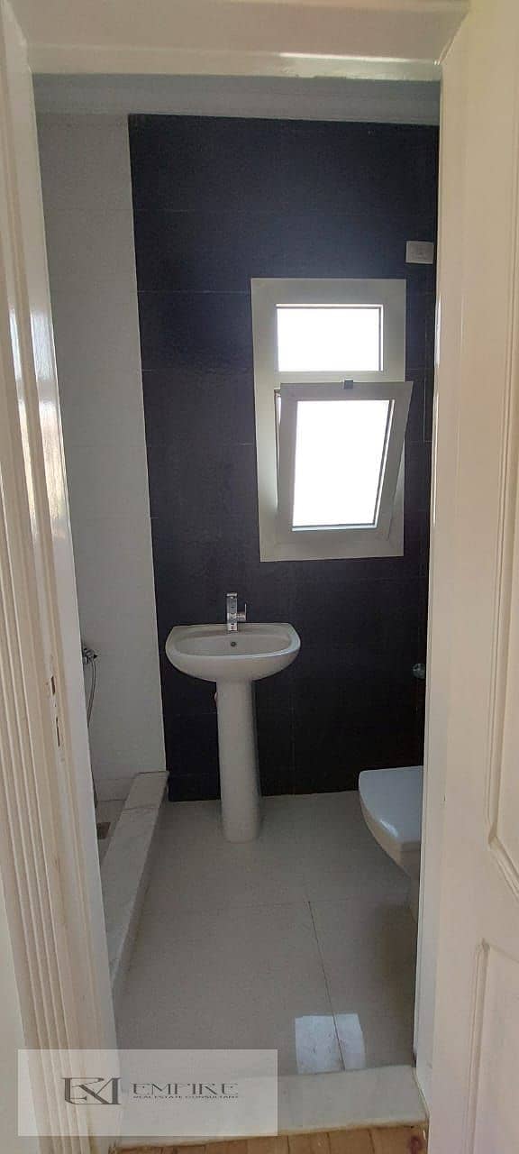 24 IMG-20251113-WA0453. jpg