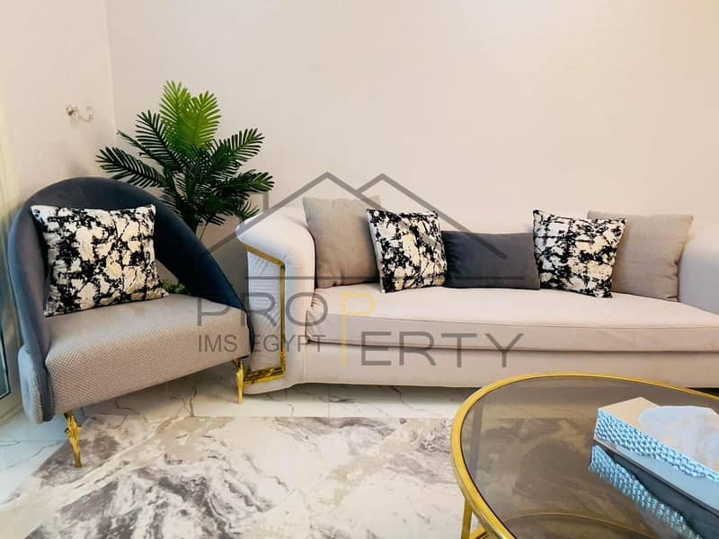 4 4cf2fbcb-4019-4dcd-b7a9-0f281fda671f. jpg